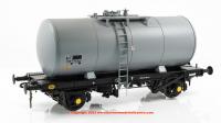 1023 Heljan 35 Ton B Tank TSV number 48623 - ICI Molasses Red/Grey